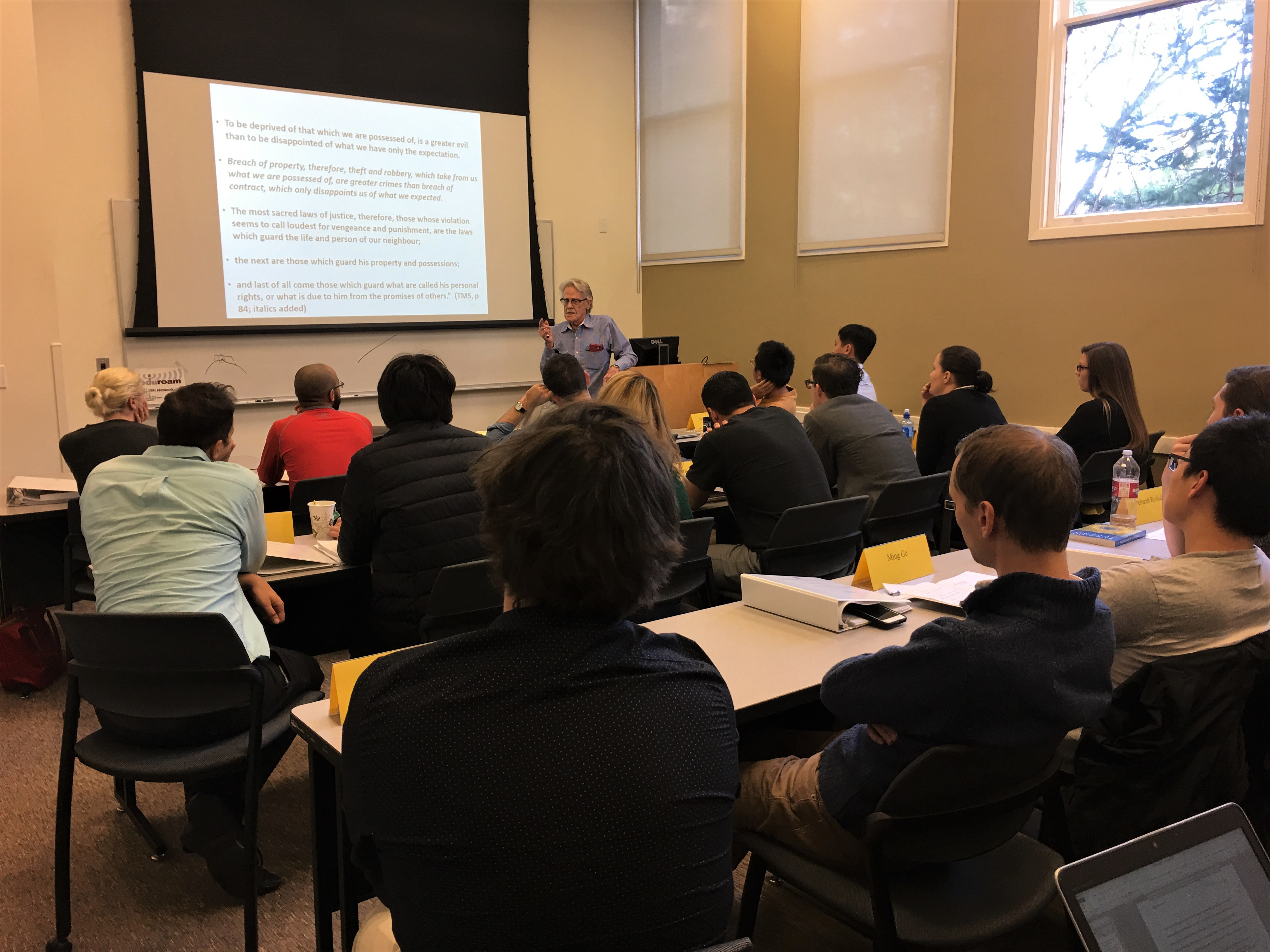Vernon Smith lecturing to the 2019 Graduate Workshop attendees