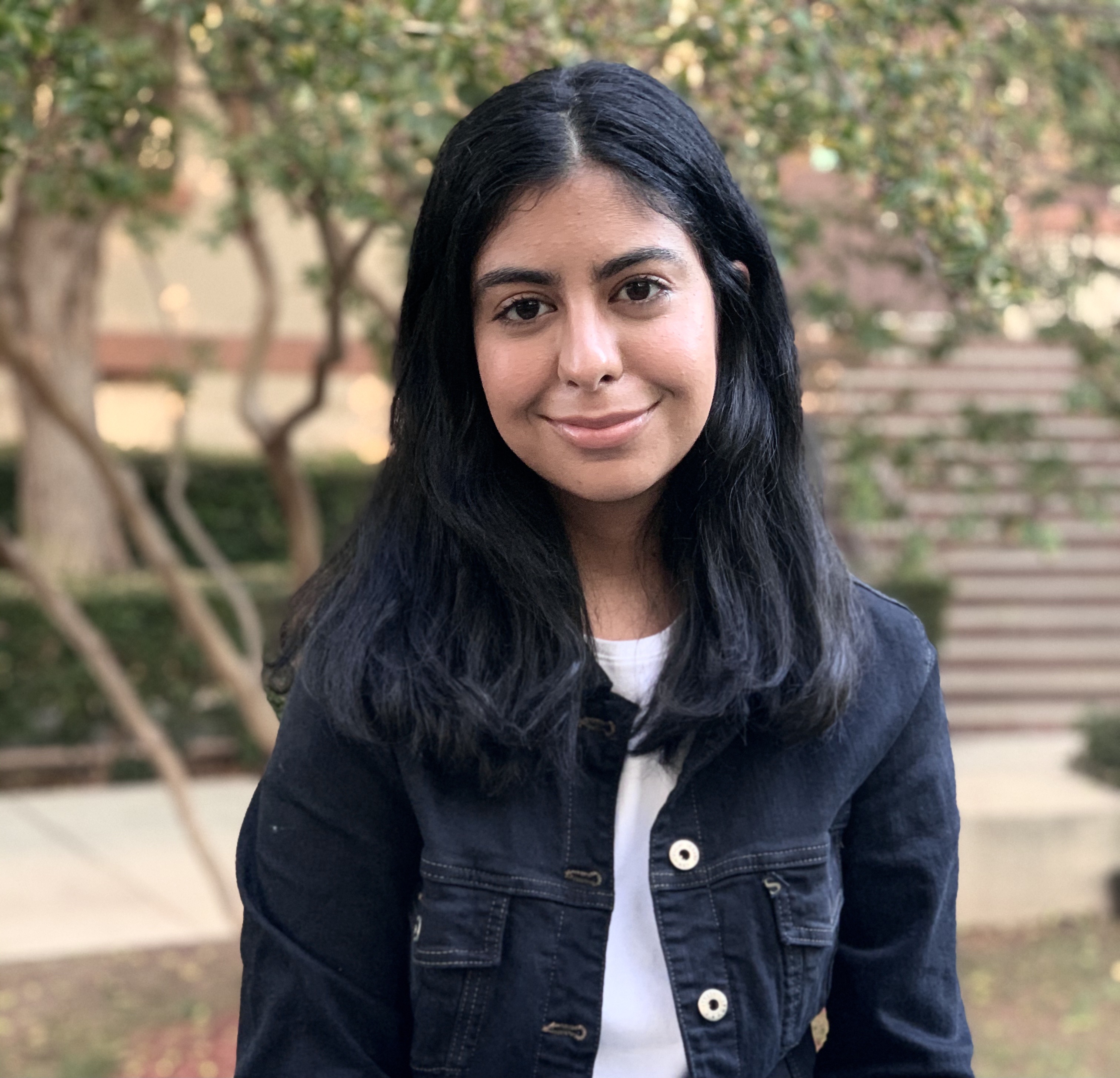 Radhika headshot