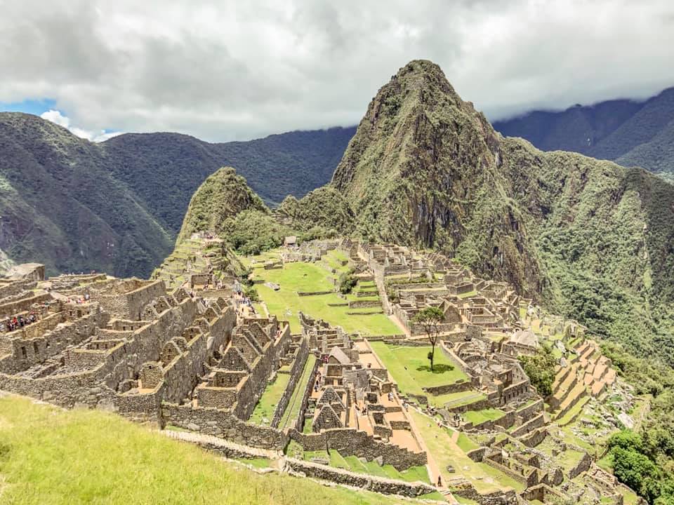 Machu Pichu building ruins in Peru