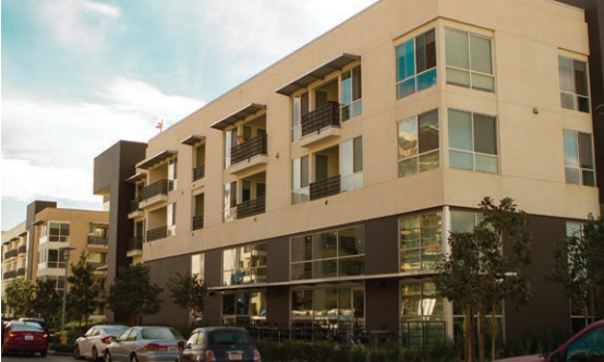 Photo of Chapman Grand apartment complex in Anaheim, CA