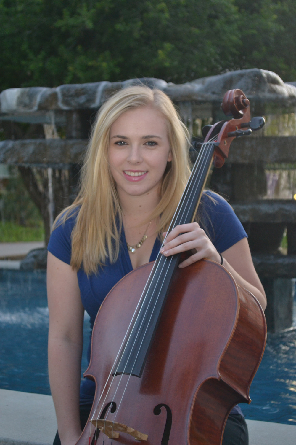 Victoria Leach Photo for web victoria-leach-photo-for-web-4