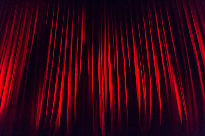 red curtain