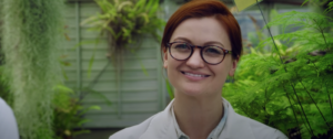 Close up of Leah McKendrick as Pamela in a still from Pamela & Ivy.