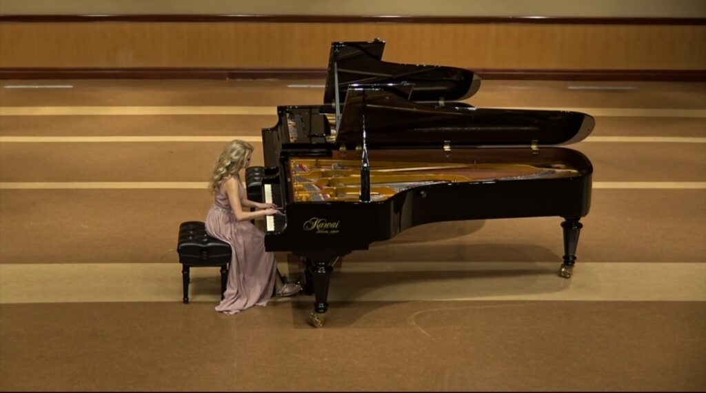 Olivia Mello '20
