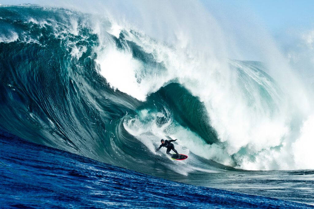 Storm Surfers 3D Film Image