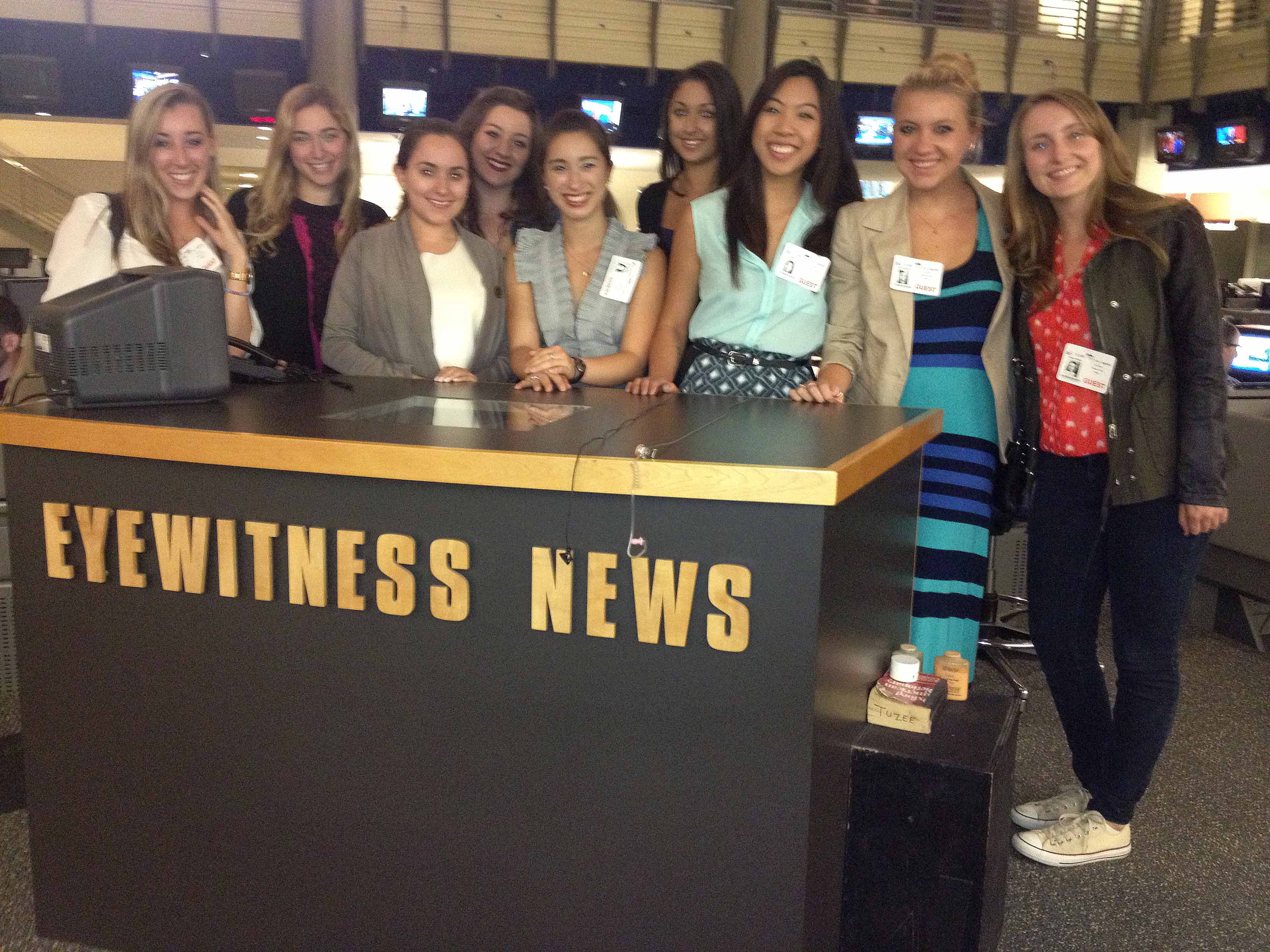 Television and Broadcast Journalism students tour LA's most famous newsrooms