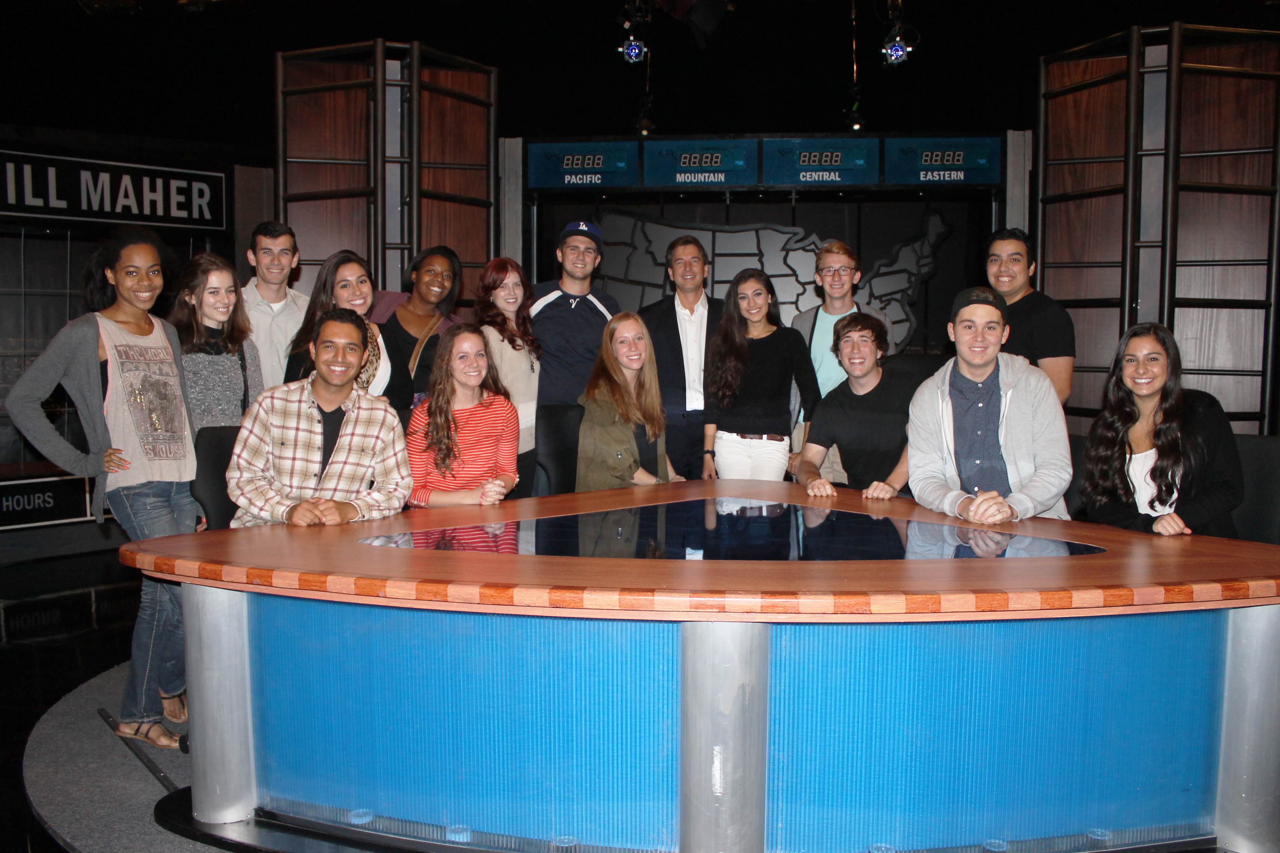 Television and Broadcast Journalism students tour LA's most famous newsrooms