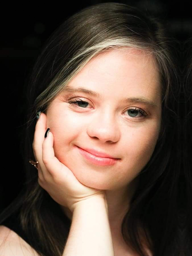 Megan Bomgaars Headshot