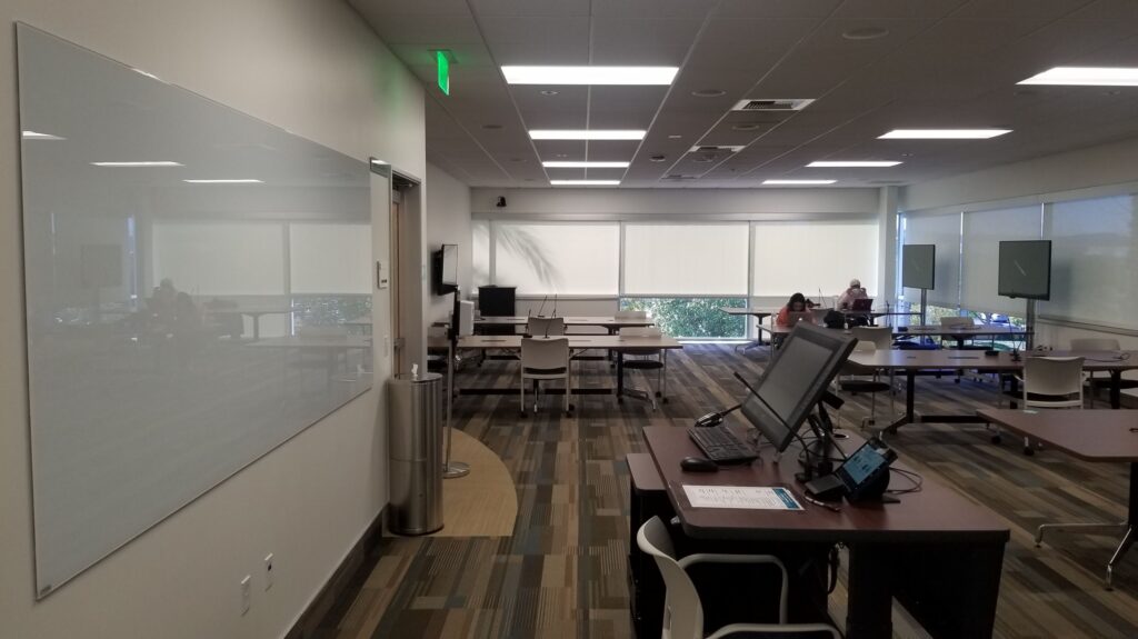 Photo of the new classroom setup at Rinker 95-215
