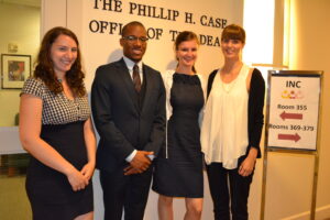Le’andre Nsengimana Sangwa and Maria Lux (center) from Germany