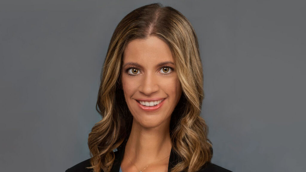 Alexa Dectis headshot