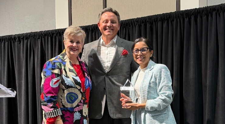 Dr. Rachita Sumbria with Lori Rice-Spearman, Ph.D., President of TTUHSC, and Greg Thompson, Chair of the Alumni Advisory Board.