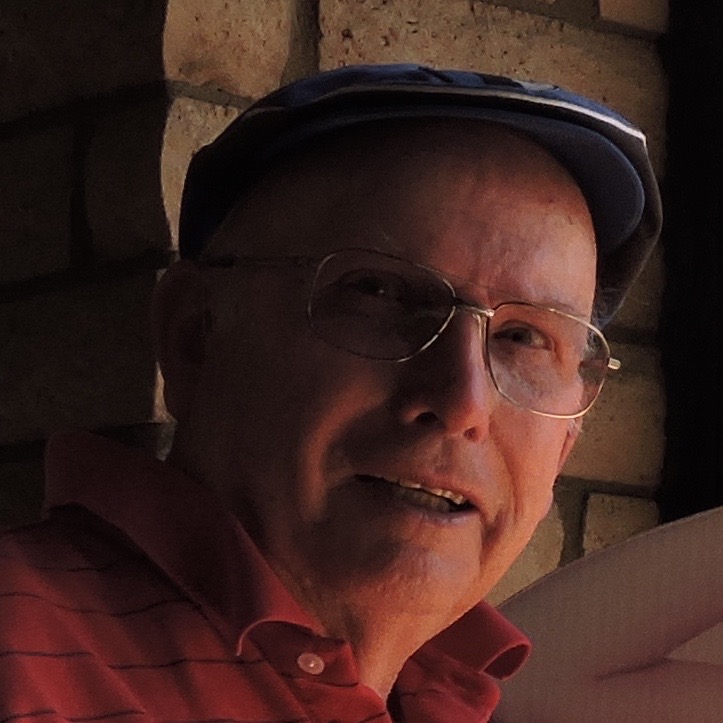 Alumnus Cal (Collins" Roe '62