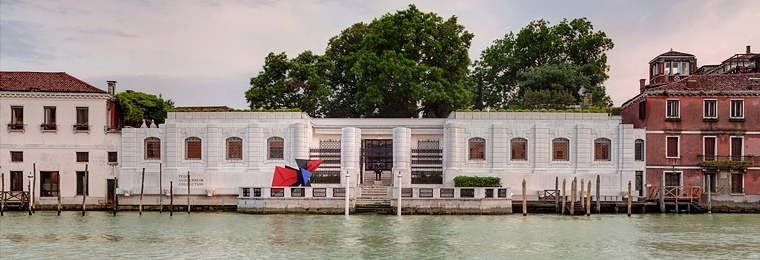 Building on the water in Venice