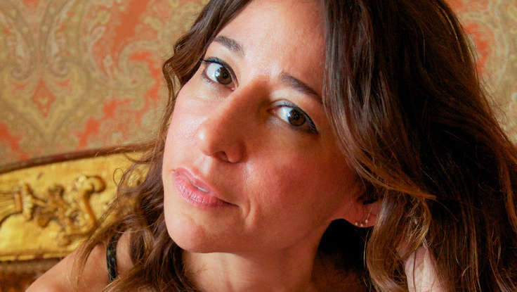 Headshot of woman.