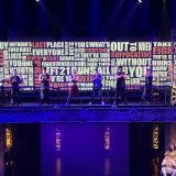 Ariya's projection work during the song "21 Guns"