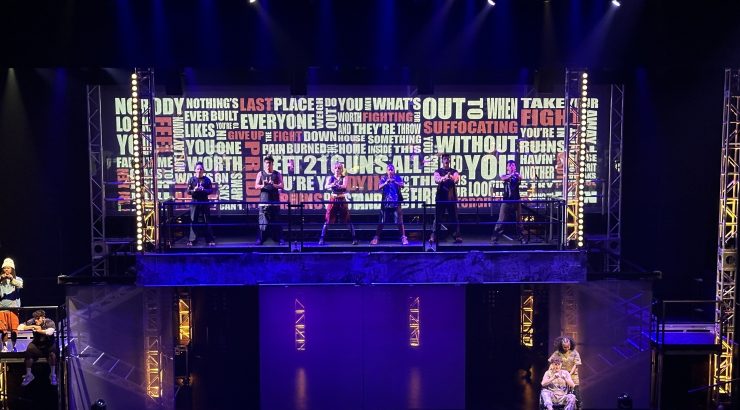 Ariya's projection work during the song 