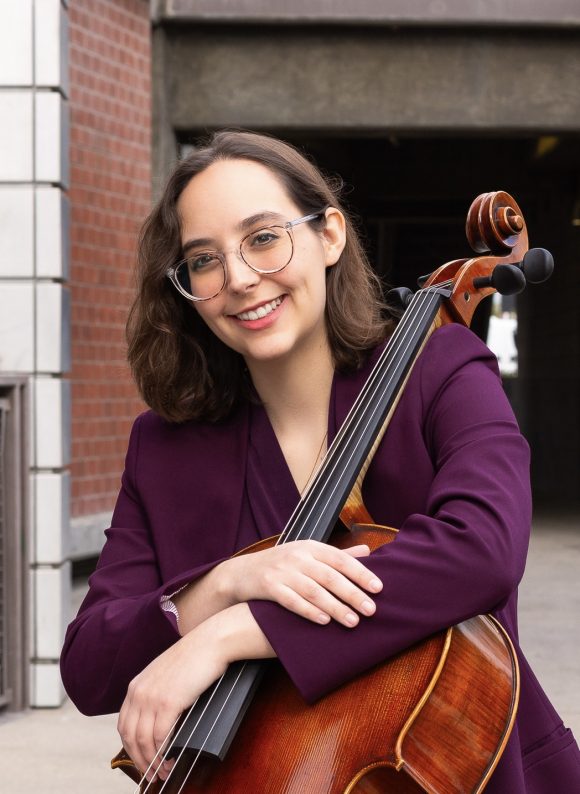 Headshot of Kelly Picton