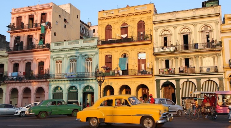 Cuban street with buildings.