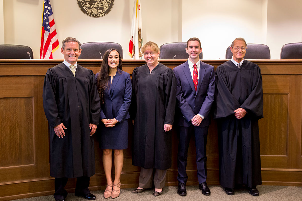 Firstyear law students put their skills to the test in annual Rutan