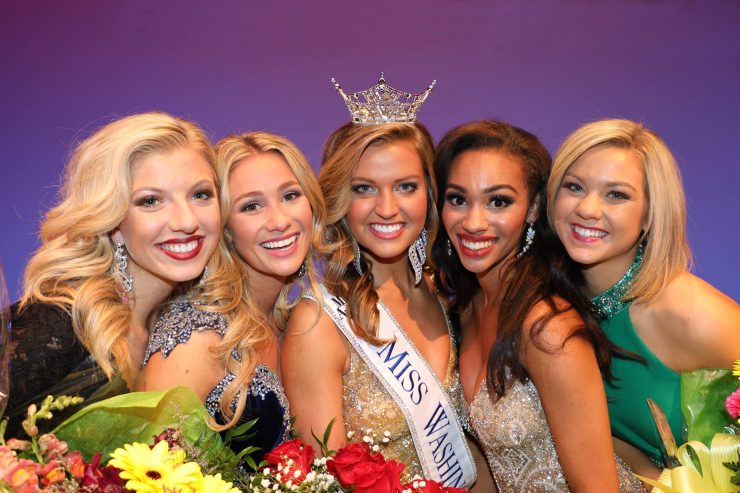 Nicole Renard '17, the #DoStuff Blogger, is Miss Washington