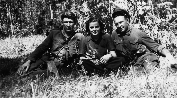 Faye Schulman and two male resistance fighters